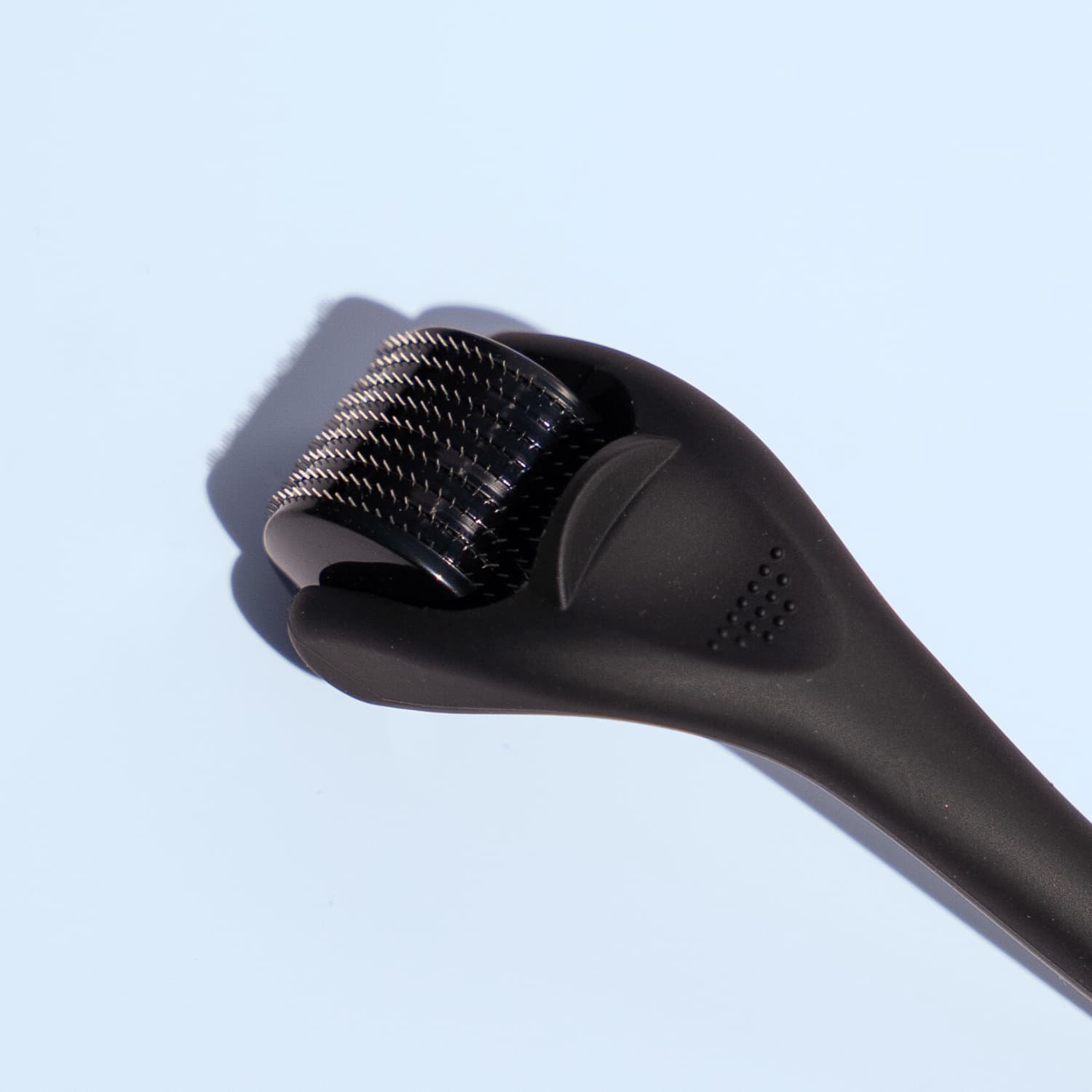 Derma roller available in 0.25mm 0.5mm and 1.0mm needle lengths